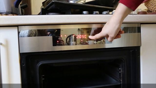 Пекарь из Молдовы возрождает традиции хлебопечения смотреть онлайн