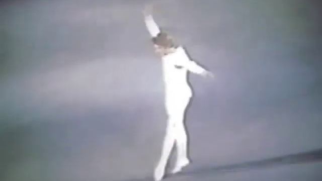 DIAMONDS (Pas, Scherzo, Finale) смотреть онлайн