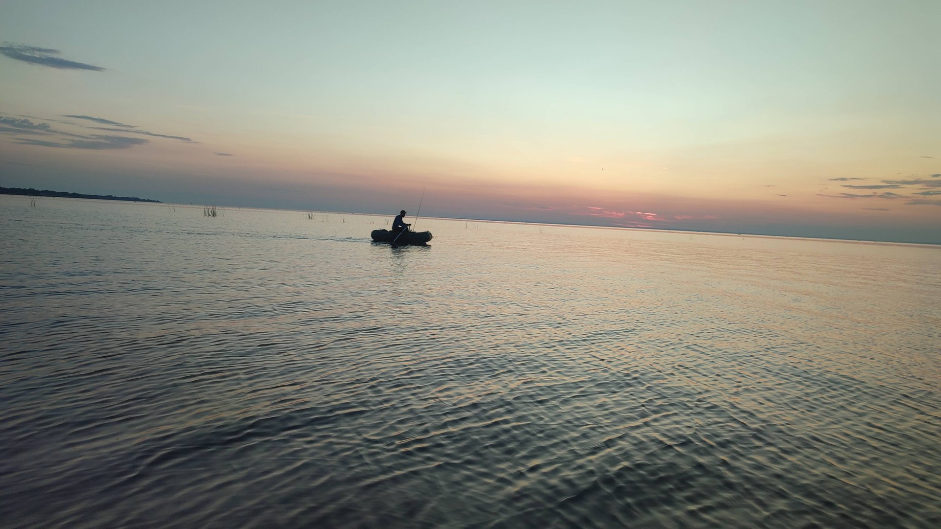 Наловили окуня на Финском заливе. Рыбалка с другом. смотреть онлайн