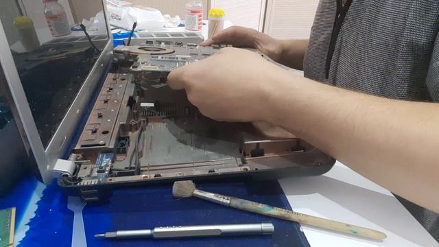 Samsung R530