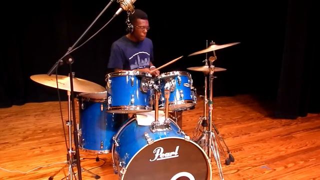 Vic Firth Chameleon Play-along Contest - Darius Williams смотреть онлайн