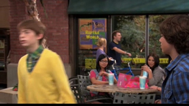Kickin'.It.S01E02.Fat.Chance.WEB-DL_x264 смотреть онлайн