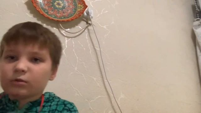 Поделки из губок для мытья посуды . Привет Вдаду А4 . У него классные видео про испытания ! смотреть онлайн