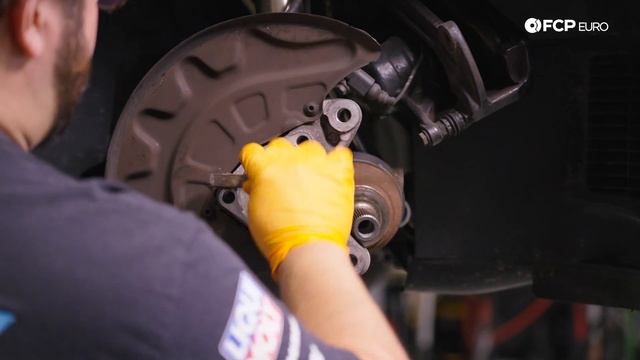 Volkswagen Mk7 Golf R Front Wheel Bearing Replacement DIY (2015-2021 VW Golf R) смотреть онлайн