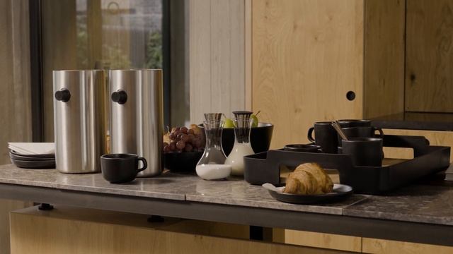 Eva Solo Nordic Kitchen Isolierkanne mit Pumpe 1,8 l Stahl смотреть онлайн