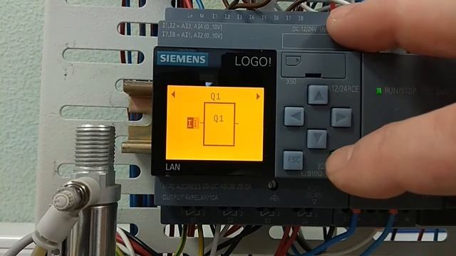 Siemens LOGO! - ввод программы "вручную" с передней панели модуля. Часть 1 смотреть онлайн