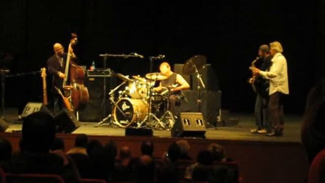 Vinnie Colaiuta Drum Solo - Five Peace Band - Rome смотреть онлайн