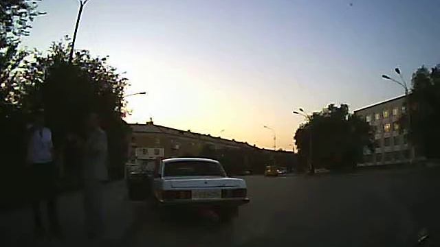 Не пропустил пешехода смотреть онлайн