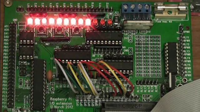 Gertboard leds program written in Python смотреть онлайн