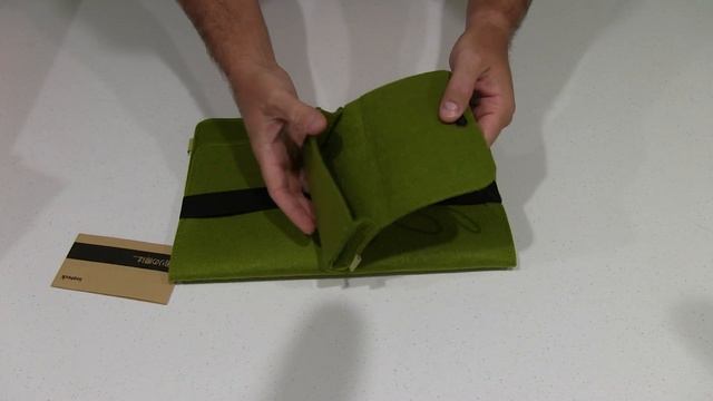 Inateck 13.3 Inch MacBook Envelope Case Unboxing