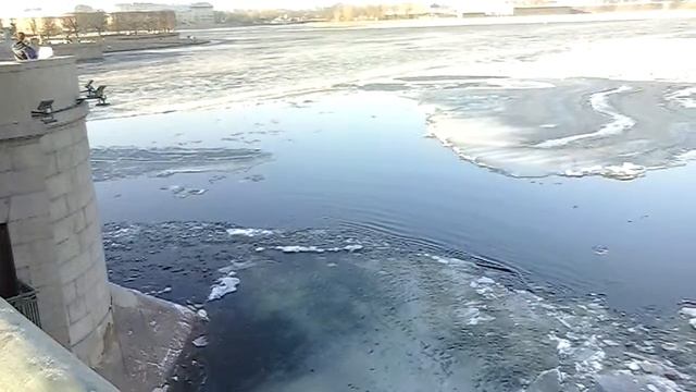 Ледоход на Неве смотреть онлайн