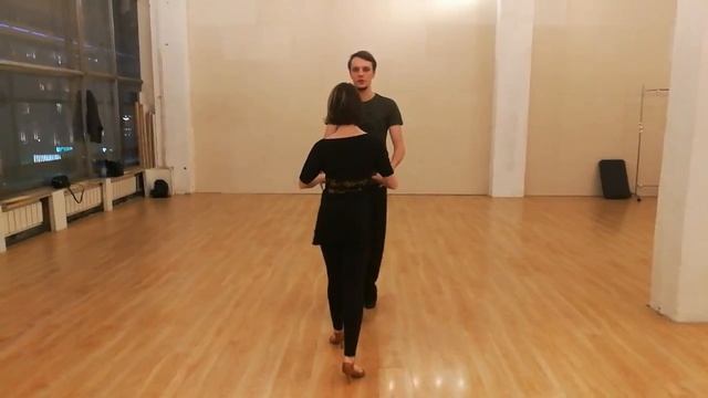 Обучение хастлу в Москве | начинающая группа | сменки и боковая поддержка смотреть онлайн