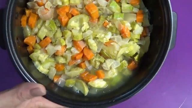 Кабачковую икру на зиму варю в мультиварке Получается вкусная и густая по этому рецепту смотреть онлайн