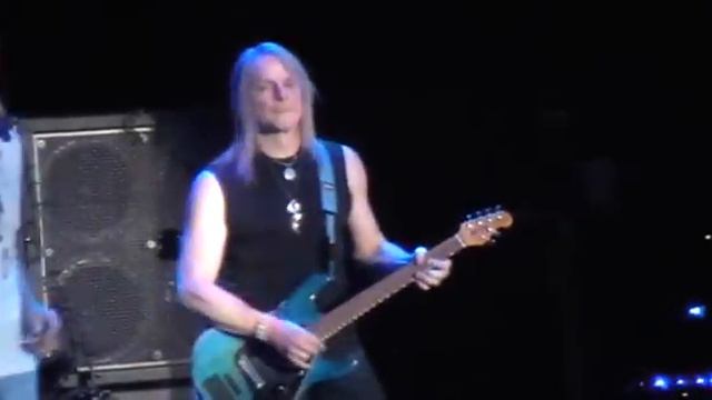 DEEP PURPLE - Steve Morse Guitar solo + Sometimes I Feel Like Screaming - LIVE MILANO 15/12/2009 смотреть онлайн