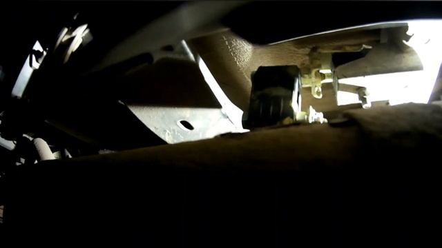 Уменьшил шум в салоне УАЗ Патриот на 35-40 децибел за 300 рублей. Глушитель УАЗ Патриот.