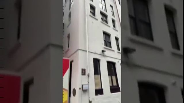 один вопрос как смотреть онлайн