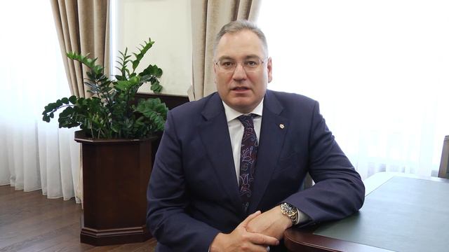 Поздравление с Днем металлурга директора СУМЗа Б.В. Абдулазизова смотреть онлайн