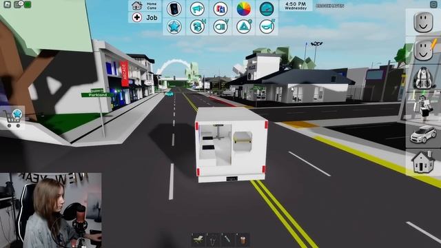 Стала ВРАЧОМ в Брукхейвен РП Роблокс! СПАСАЮ ЖИЗНИ в Brookhaven RP Roblox смотреть онлайн