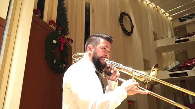 Practicing the John Williams Tuba Concerto for my recital in San Diego, on Jan. 8th 2017. смотреть онлайн