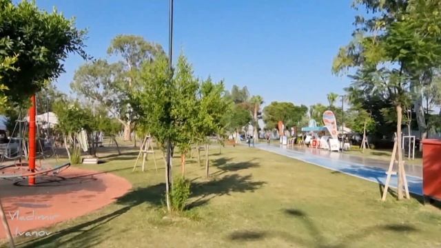 Анталия. +38°С. Прогулка по набережной Коньялты и далее в по парку. Часть I смотреть онлайн