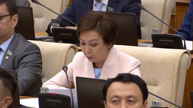 «Ак жол»: Предлагаемая руководством КТЖ трансформация может привести к новым уголовным делам смотреть онлайн