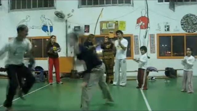 mandingeiro capoeira cdo israel 2008 смотреть онлайн