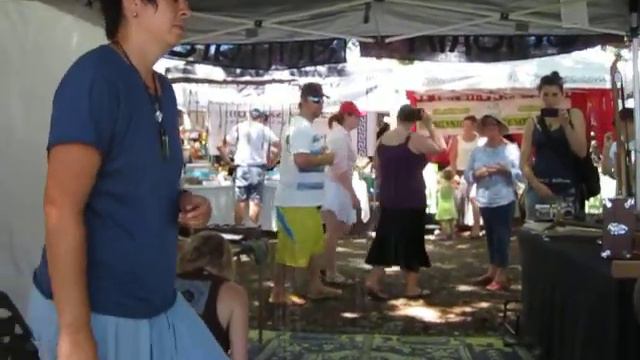 Smokin' Cigar Box Guitar's Bluey & Elena смотреть онлайн