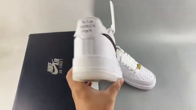 Nike Air Force 1 Low Anniversary Bronx Origins White Black Metallic Gold смотреть онлайн