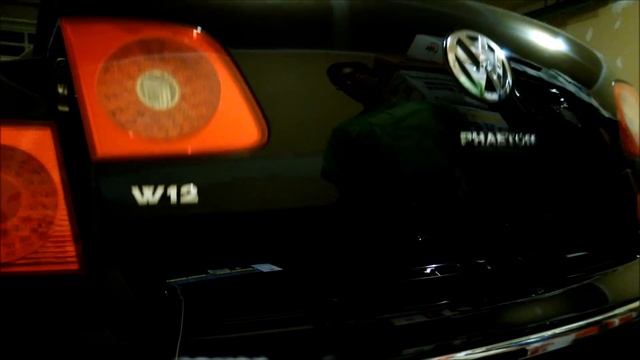 vw PHAETON hidden trunk button and auto hiding trunk latch (W12 with KESSY) смотреть онлайн
