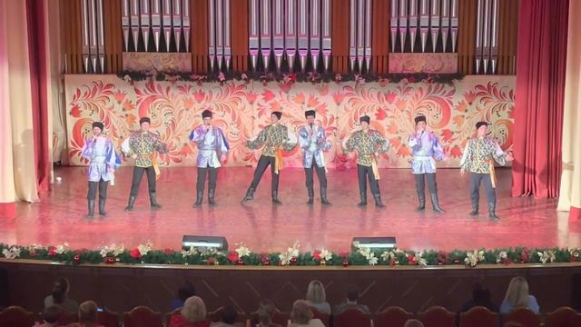 6. Мужская группа ансамбля "Околица" - Новый год смотреть онлайн