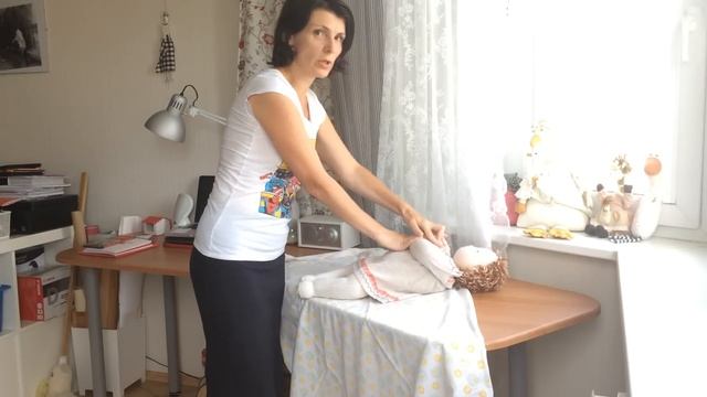 Как брать ребенка в руки. смотреть онлайн
