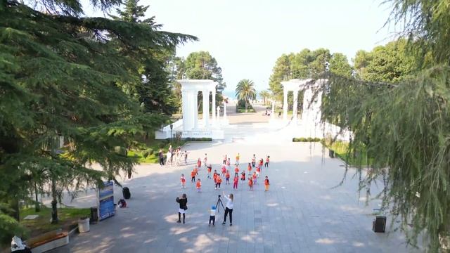Оранжевое небо. Детский танец. Детский сад Умка. флешмоб Батуми. Ds Umka. dance Orange 2 смотреть онлайн