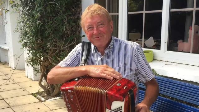 Beare Island Reel - Irish traditional reel on button accordion смотреть онлайн