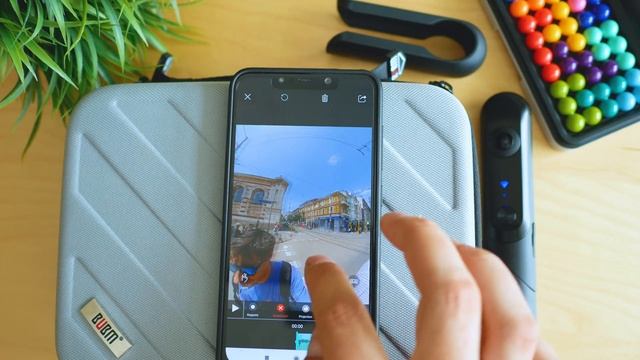 360° Videos The Easy Way: QooCam Review 4K 360 & 3D Action Camera