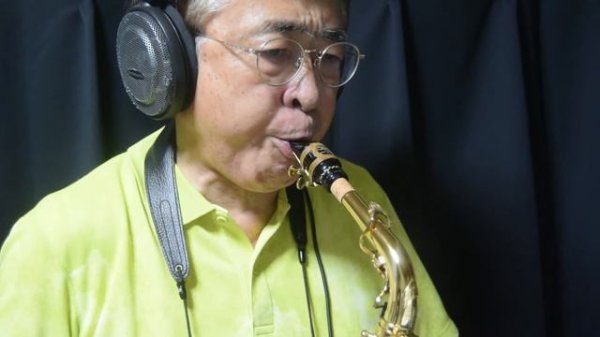 Besame Mucho【べサメ・ムーチョ】をアルトサックスで吹いてみました。