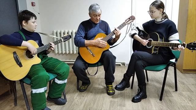 Мастер-класс "Гитарный бой для начинающих гитаристов" - Ступинский СДК смотреть онлайн