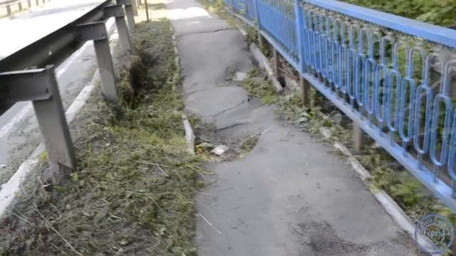 Алексинский мост Тротуар уходит под землю смотреть онлайн