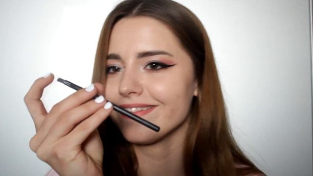 ТИКТОК 100К ПОДПИСЧИКОВ | ВПЕРВЫЕ НА YouTube | МАКИЯЖ РЫНОЧНОЙ КОСМЕТИКОЙ смотреть онлайн