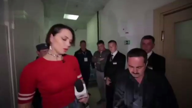 На команду "Ревизорро" и Самбурскую напали в Сочи смотреть онлайн