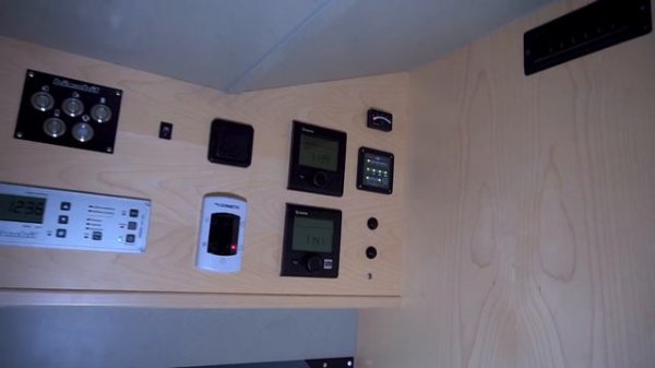 made in Germany: New Mercedes Motorhome Unimog 4x4 Offroad Bimobil EX432