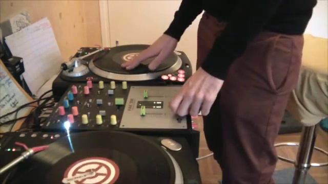 Intro HH 90's 480 p SD смотреть онлайн