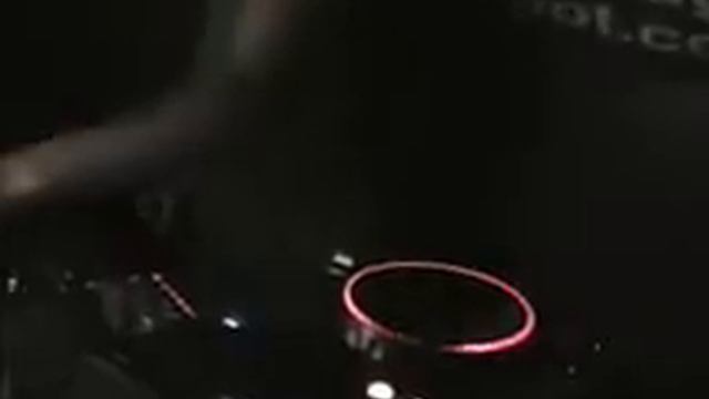 Dani Duran Colectivo Plug_in@DEEP 28-11-2008 смотреть онлайн