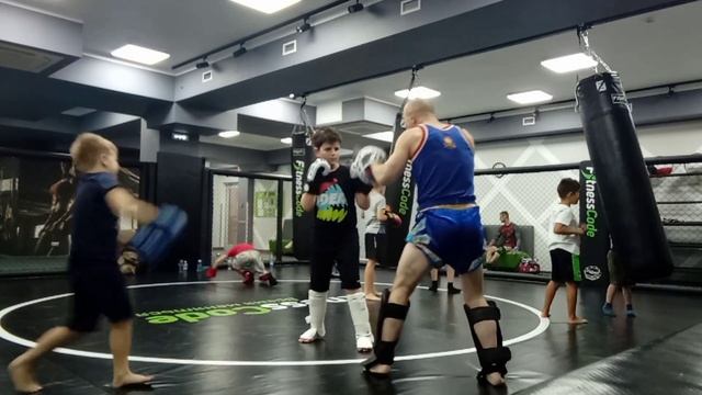 muaythai. trening. #муайтай #sport #тайскийбокс #muaythai #fitness #спорт #gym #фитнес #trening смотреть онлайн