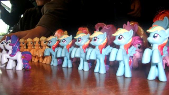 Pony Wars смотреть онлайн