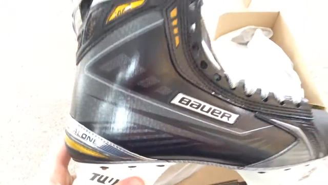 Bauer Supreme Total One MX3 Skates - Unboxing video смотреть онлайн