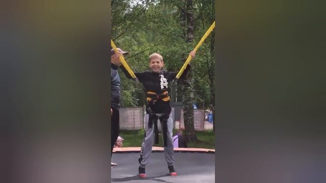 Мы с моим папой пришли на день России!