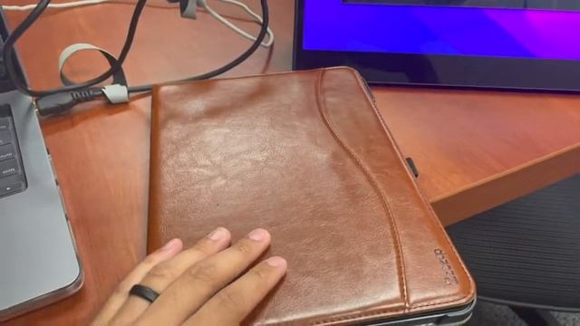 kksmart OLED Portable Monitor 15.6 inch OLED 1080P FHD USB-C Laptop Monitor 100% DCI-P3 1MS 100000: смотреть онлайн