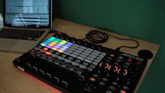 Dj Setup Akai Apc 40 MK2 & Ableton Live [Deep Tribal House] смотреть онлайн