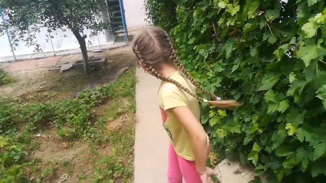 Как я провожу время на даче!!!??? смотреть онлайн