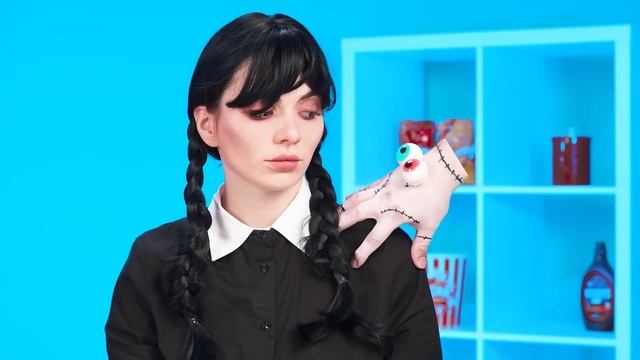 Кулинарный Челлендж: Уэнсдей Против Бабушки | Лайфхаки для Родителей от Fun Challenge смотреть онлайн